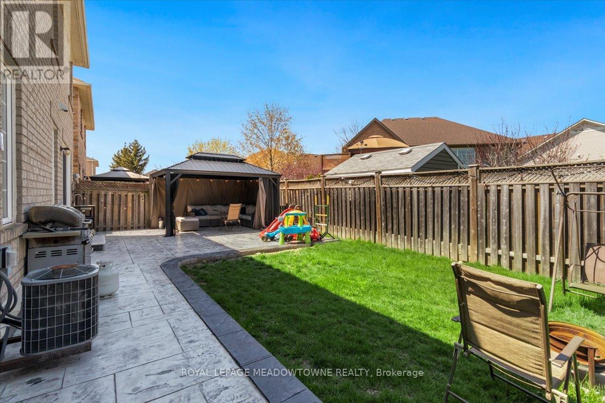 1677 Clark Boulevard, Milton, Ontario  L9T 5Z6 - Photo 49 - W12525372