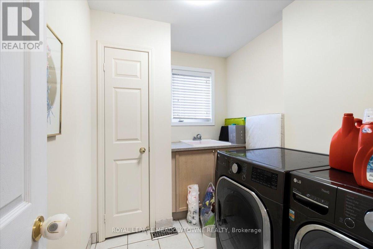 1677 Clark Boulevard, Milton, Ontario  L9T 5Z6 - Photo 42 - W12525372