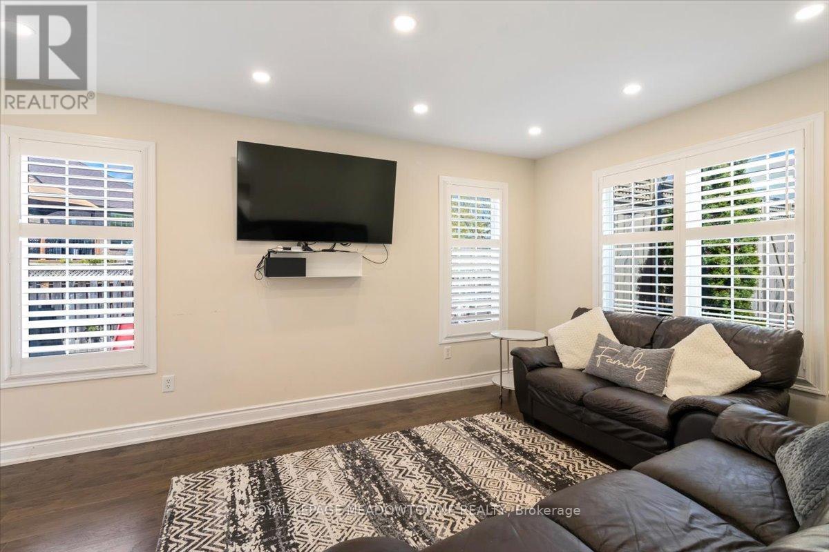 1677 Clark Boulevard, Milton, Ontario  L9T 5Z6 - Photo 15 - W12525372