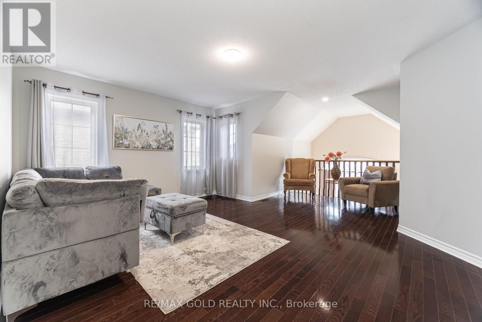 15 Oakhaven Road, Brampton, Ontario  L6P 2Y3 - Photo 19 - W12525492