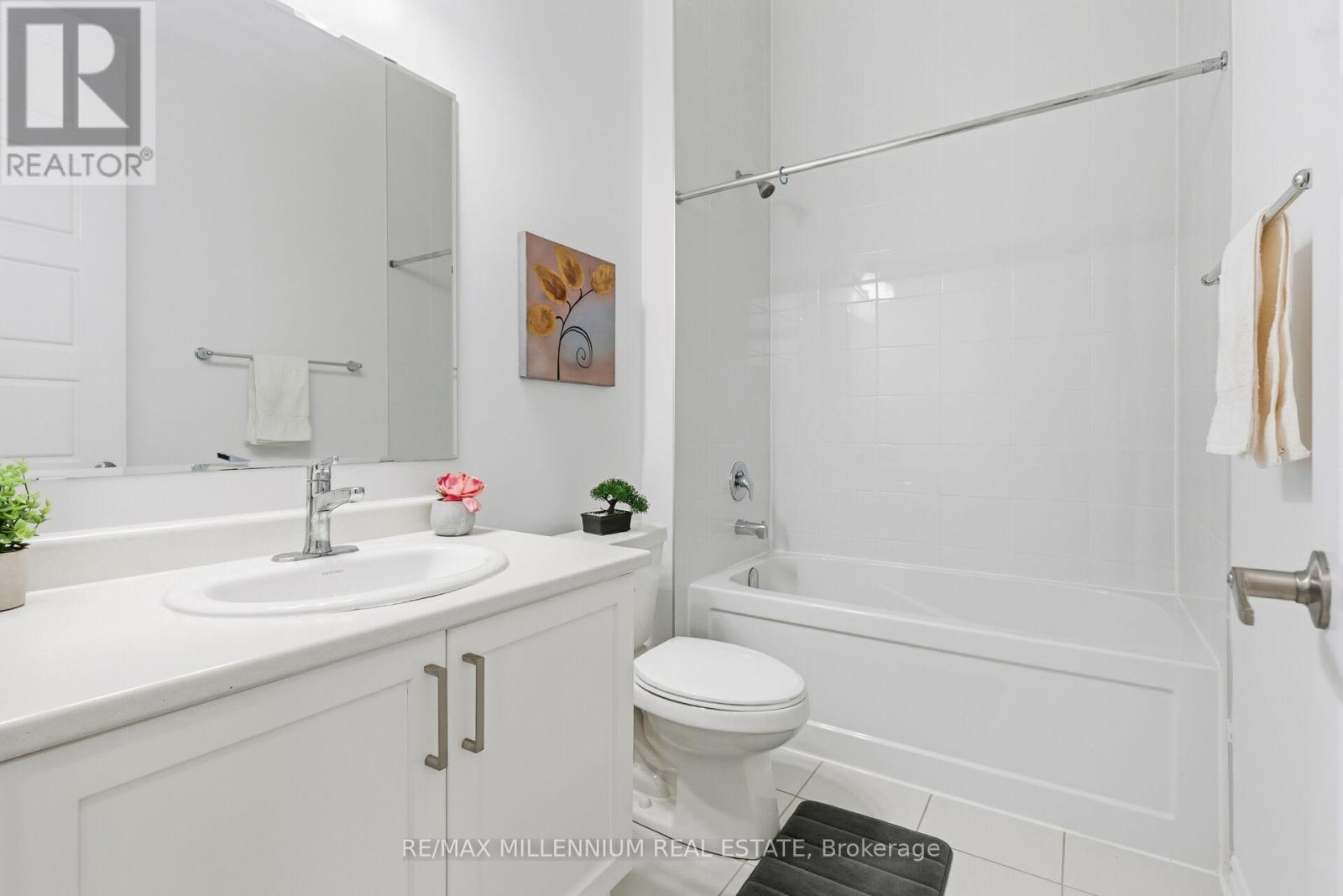 30 Hammermeister Street, Kitchener, Ontario N2R 0T2 - Photo 37 - X12509896