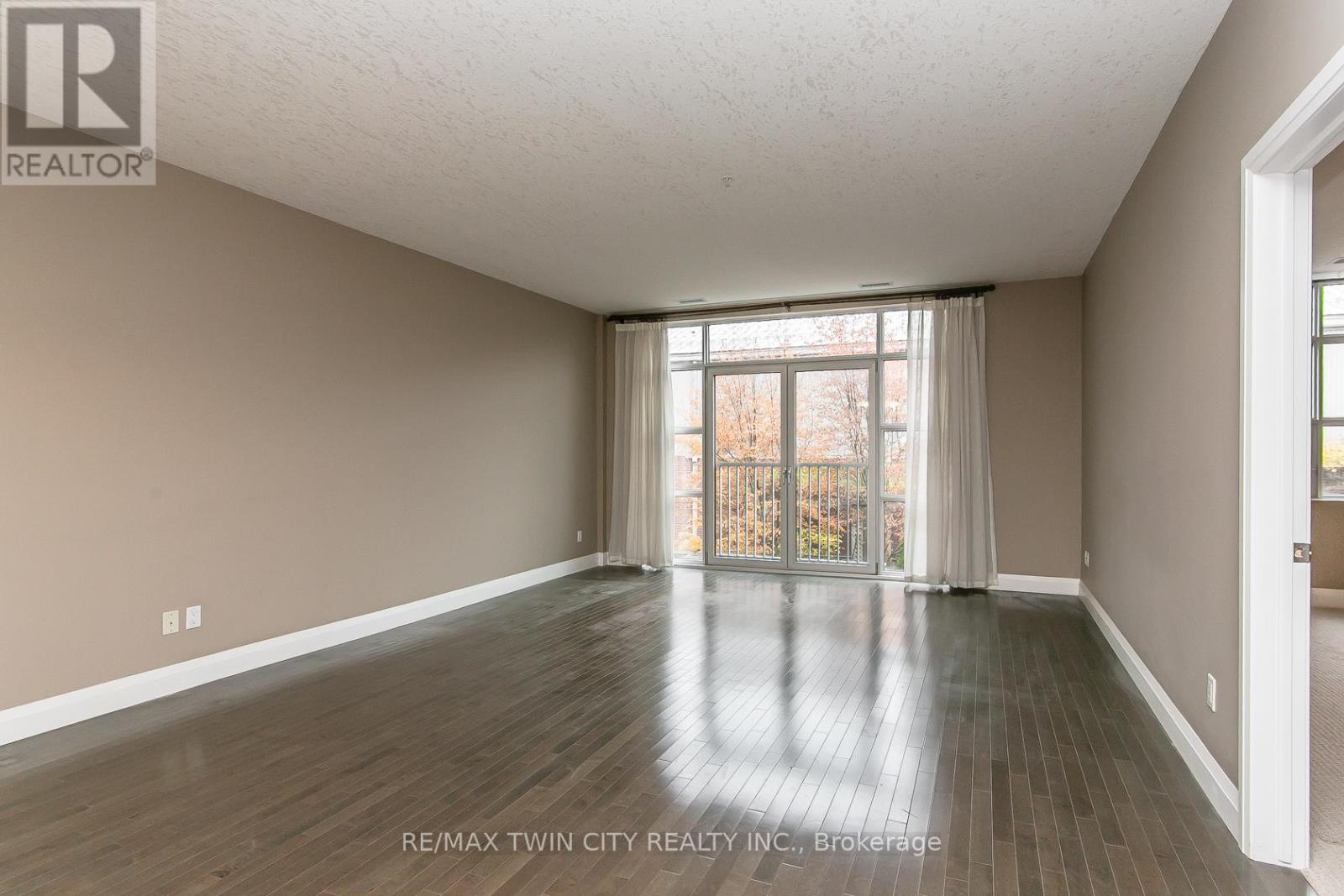 211 - 165 Duke Street E, Kitchener, Ontario  N2H 6T8 - Photo 12 - X12525336