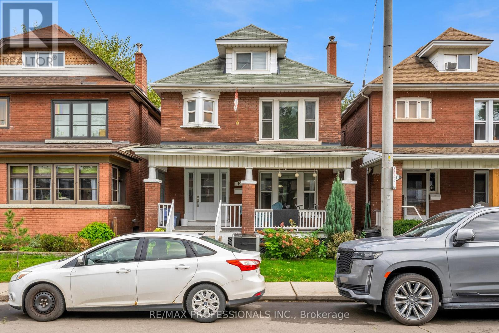 MAIN - 19 BARNESDALE AVENUE S, Hamilton, Ontario