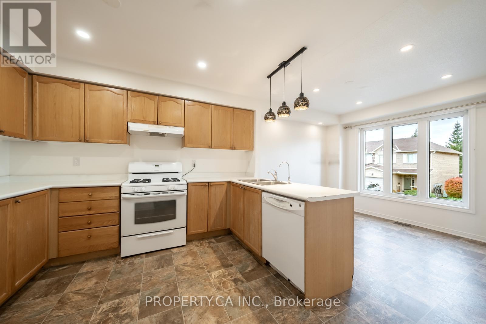 117 - 302 College Avenue W, Guelph, Ontario  N1G 4T6 - Photo 6 - X12525226