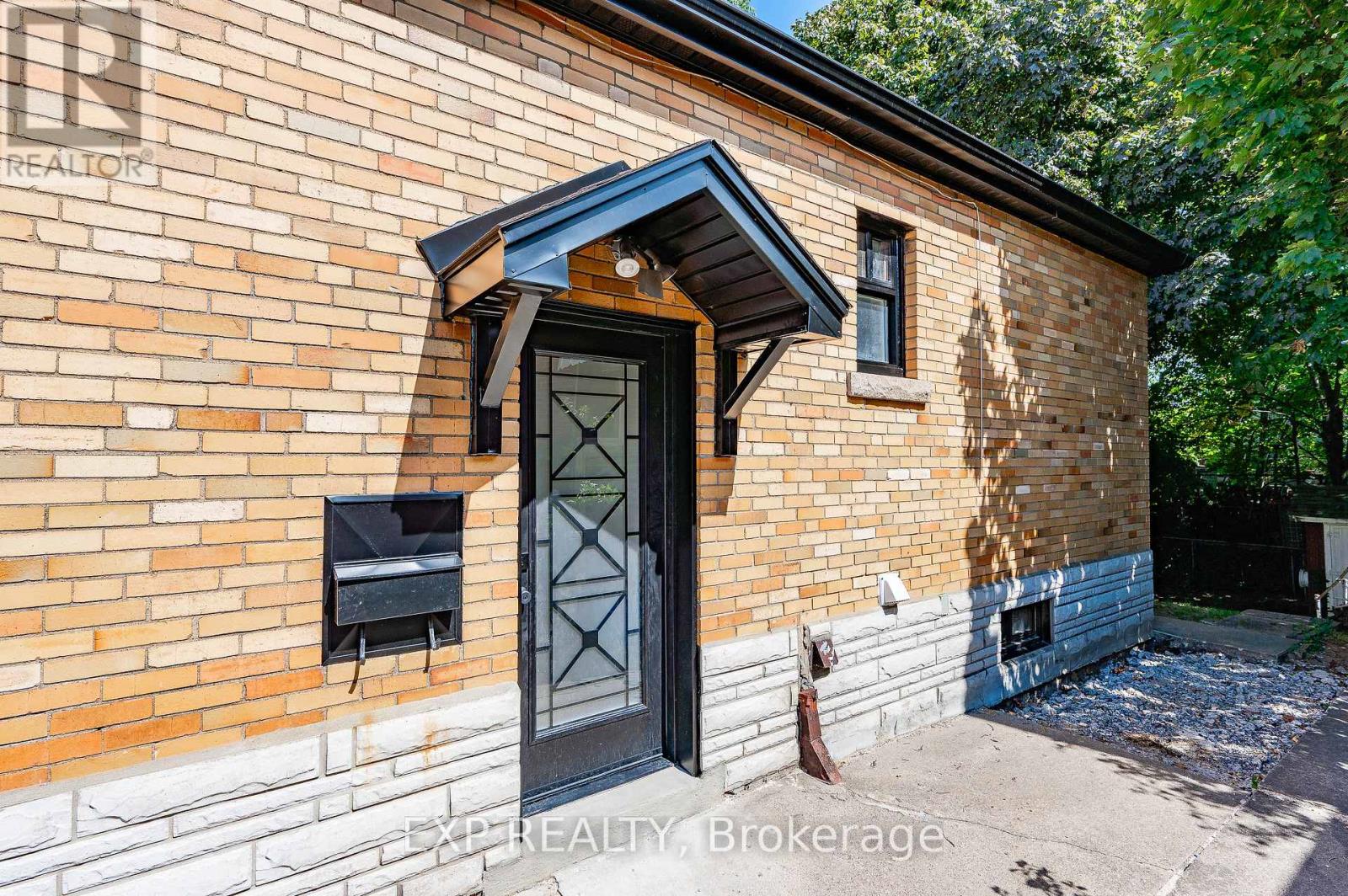 Lower - 397 East 28th Street, Hamilton, Ontario  L8V 3J9 - Photo 2 - X12525480