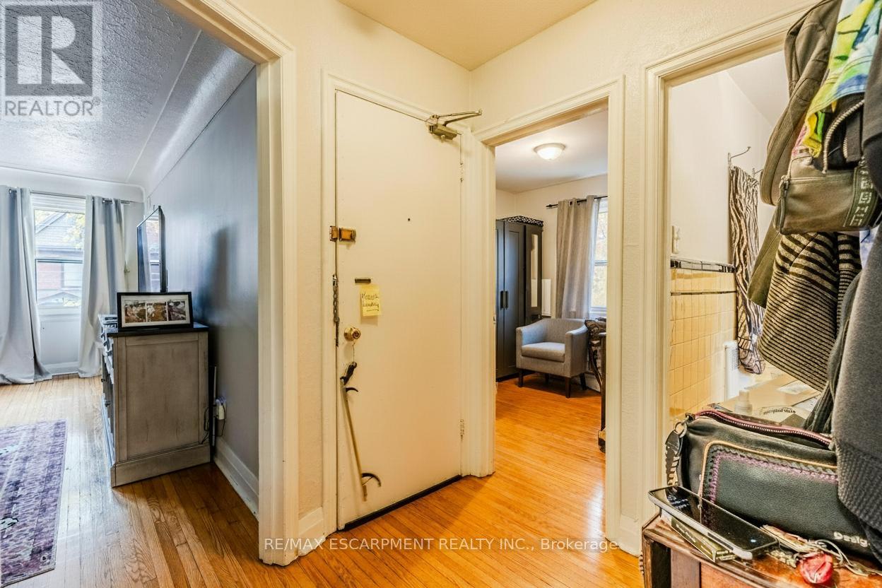 172 Markland Street, Hamilton, Ontario  L8P 2K5 - Photo 16 - X12525466