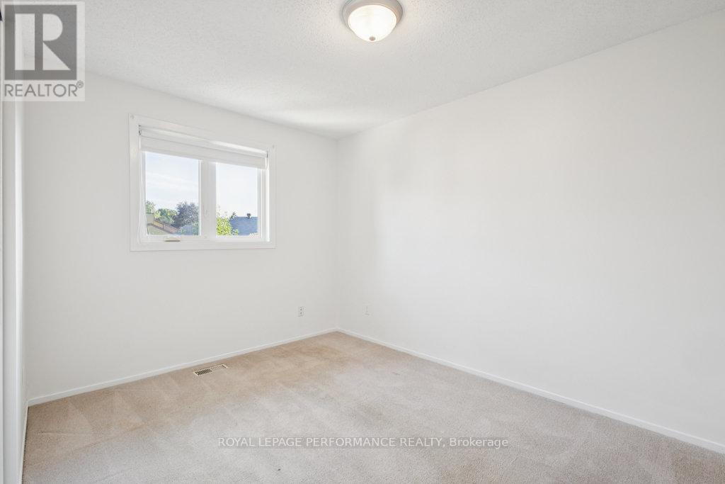 8 Gillespie Crescent, Ottawa, Ontario  K1V 9X8 - Photo 28 - X12480830