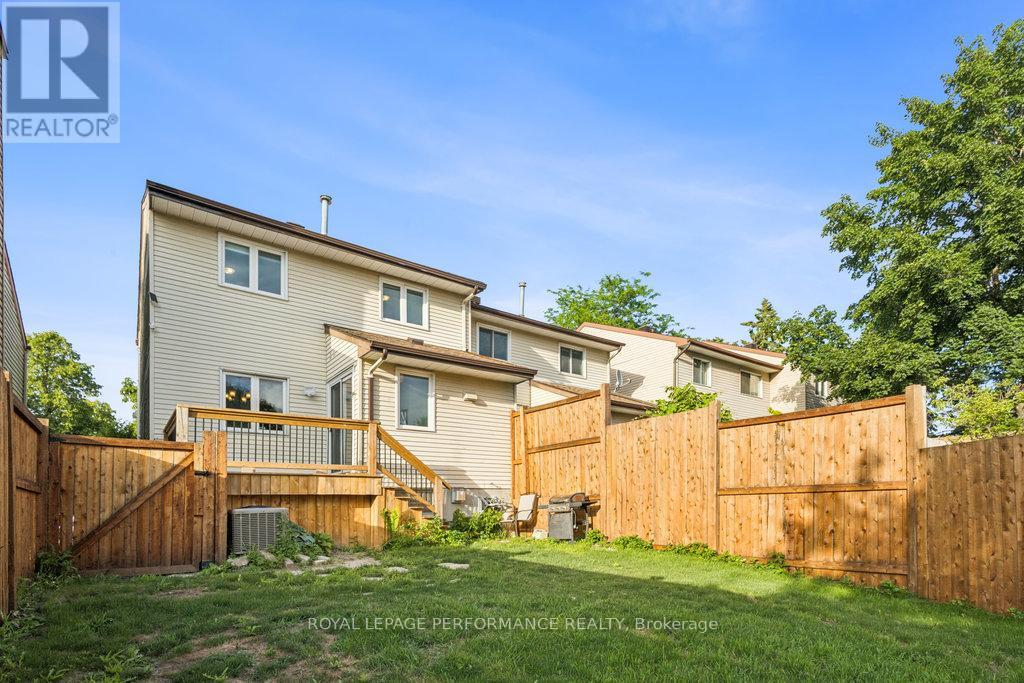 8 Gillespie Crescent, Ottawa, Ontario  K1V 9X8 - Photo 48 - X12480830