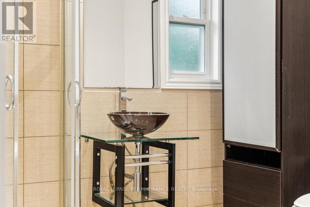 6 Gillespie Crescent, Ottawa, Ontario  K1V 9X8 - Photo 37 - X12480831