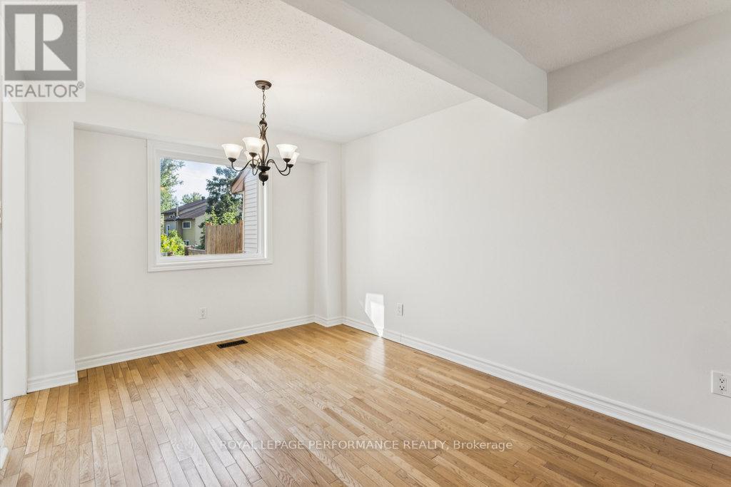 6 Gillespie Crescent, Ottawa, Ontario  K1V 9X8 - Photo 13 - X12480831