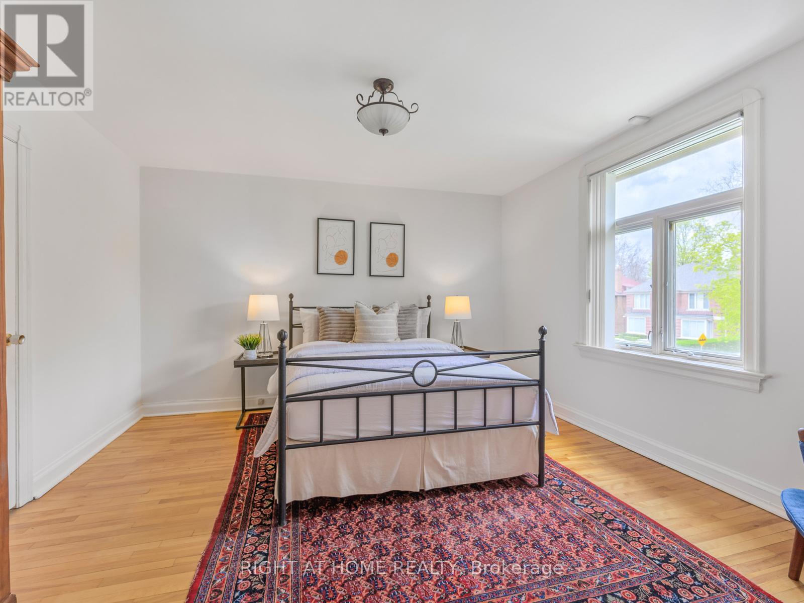 192 Old Forest Hill Road, Toronto, Ontario  M6C 2G9 - Photo 18 - C12527458