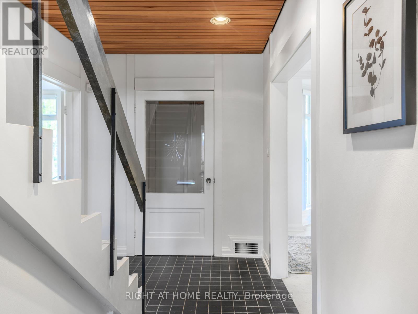 192 Old Forest Hill Road, Toronto, Ontario  M6C 2G9 - Photo 3 - C12527458