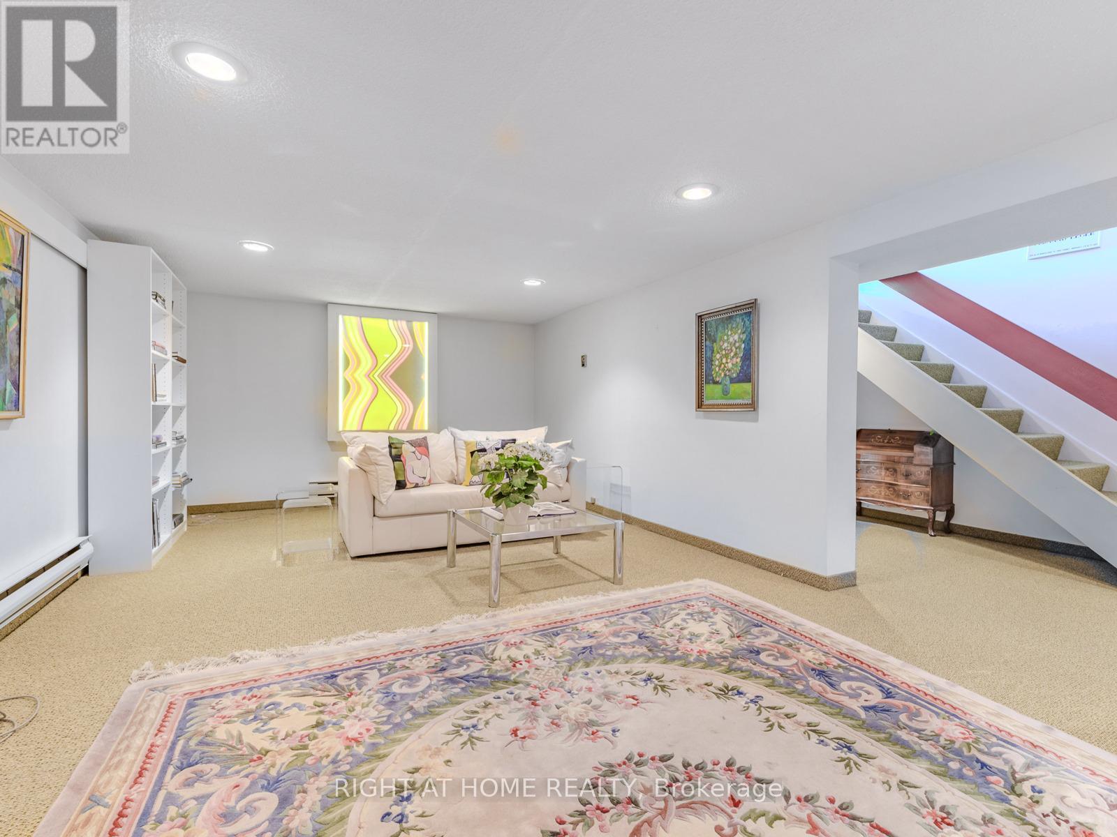 192 Old Forest Hill Road, Toronto, Ontario  M6C 2G9 - Photo 35 - C12527458