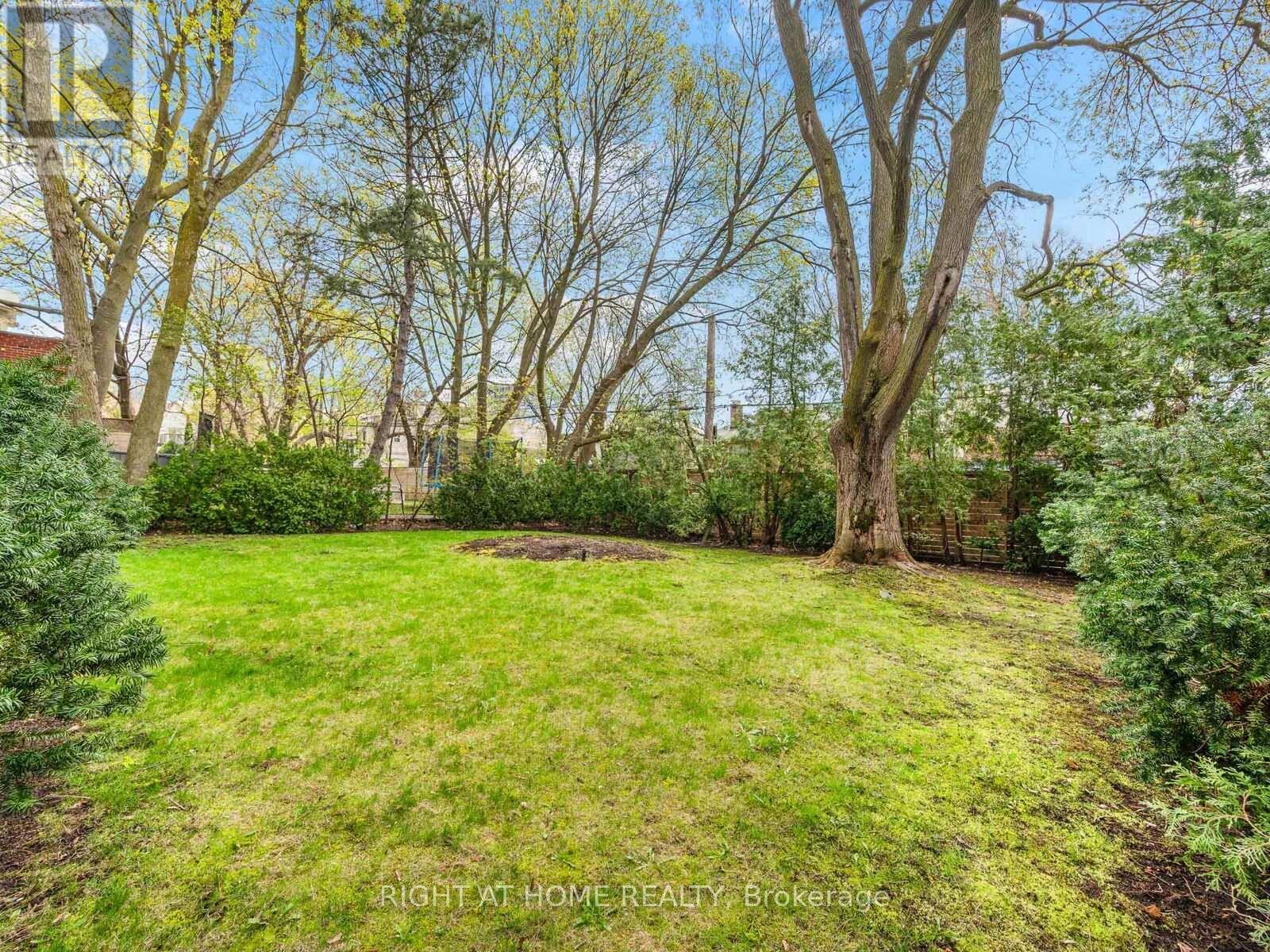 192 Old Forest Hill Road, Toronto, Ontario  M6C 2G9 - Photo 40 - C12527458