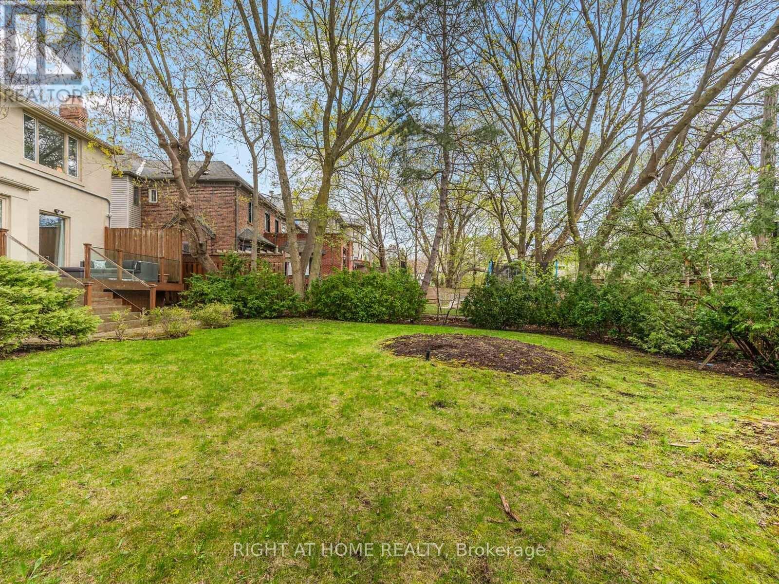 192 Old Forest Hill Road, Toronto, Ontario  M6C 2G9 - Photo 41 - C12527458