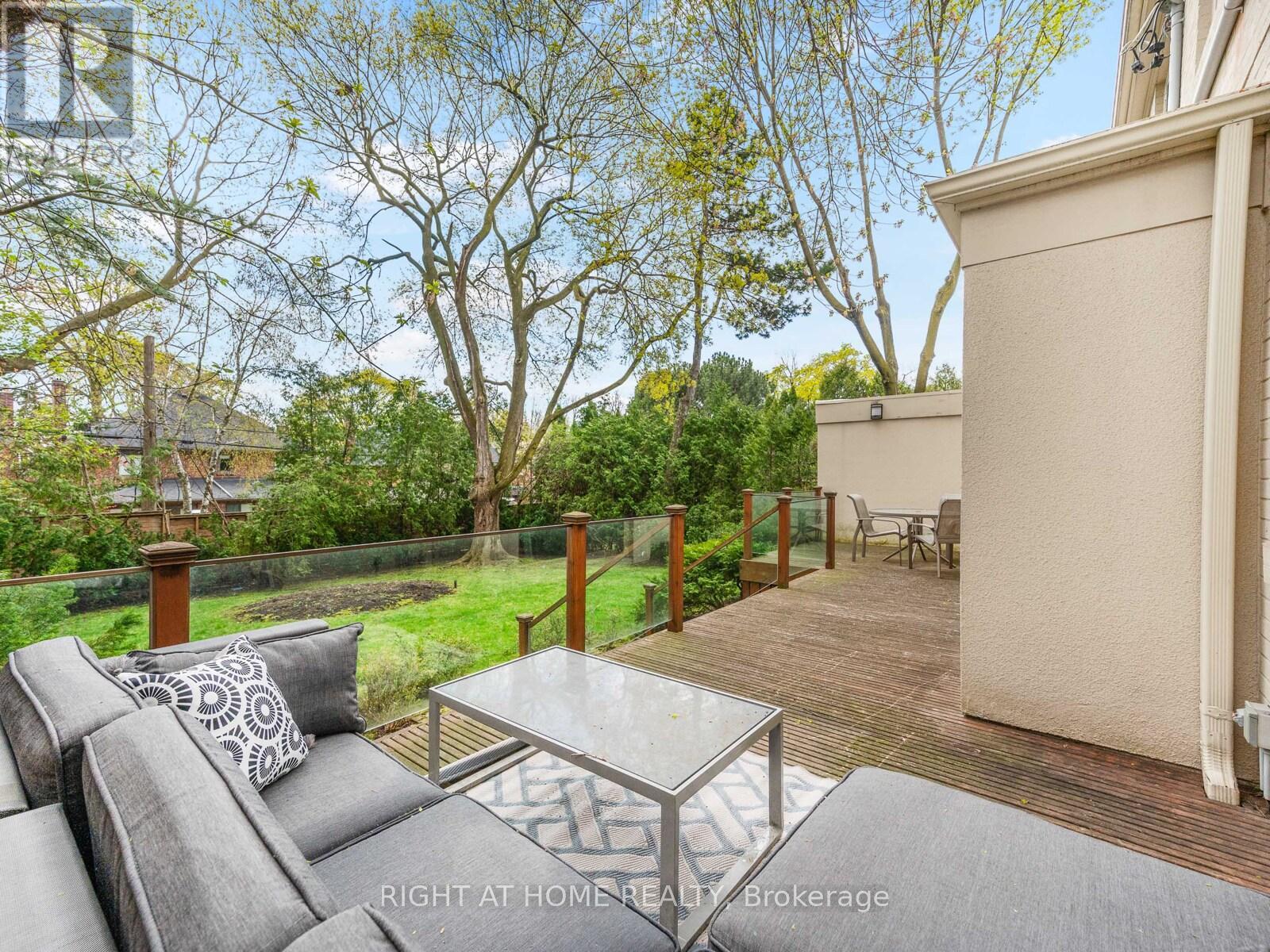 192 Old Forest Hill Road, Toronto, Ontario  M6C 2G9 - Photo 47 - C12527458