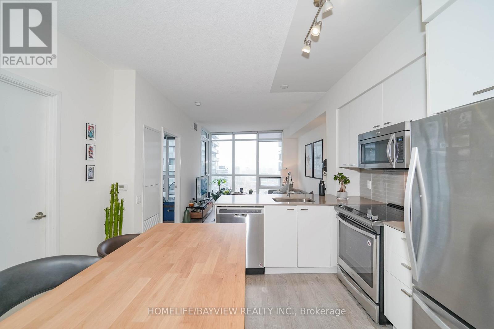 2901 - 30 Roehampton Avenue, Toronto, Ontario  M4P 0B9 - Photo 13 - C12527478