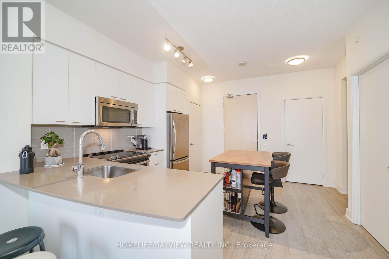 2901 - 30 Roehampton Avenue, Toronto, Ontario  M4P 0B9 - Photo 8 - C12527478