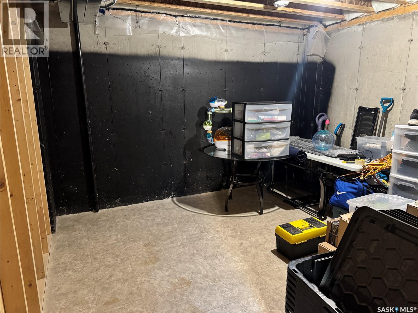 422 Underhill Road, Saskatoon, Saskatchewan  S7V 0V4 - Photo 27 - SK023731