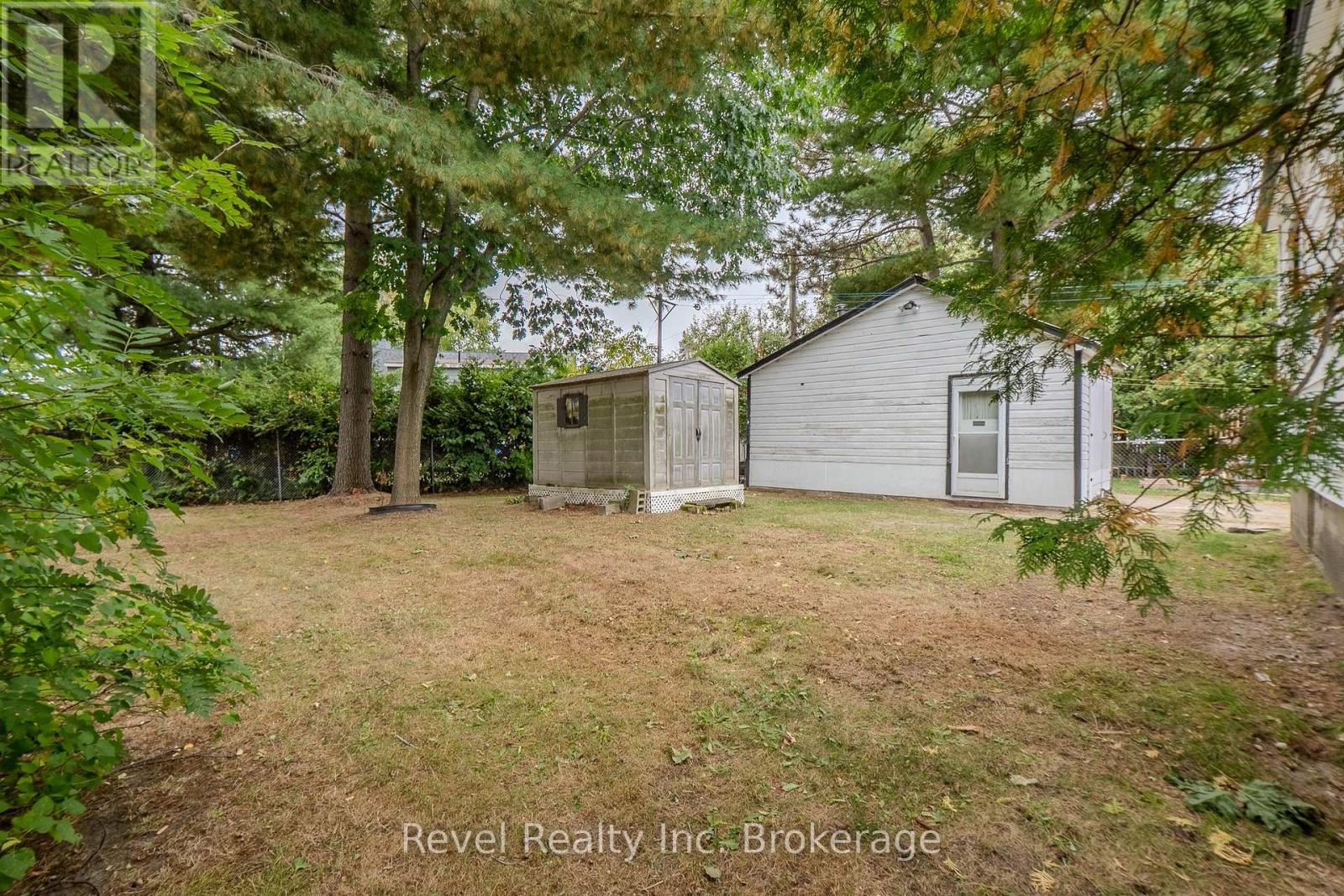 707 Bloem Street, North Bay, Ontario P1B 4Z5 - Photo 36 - X12527508