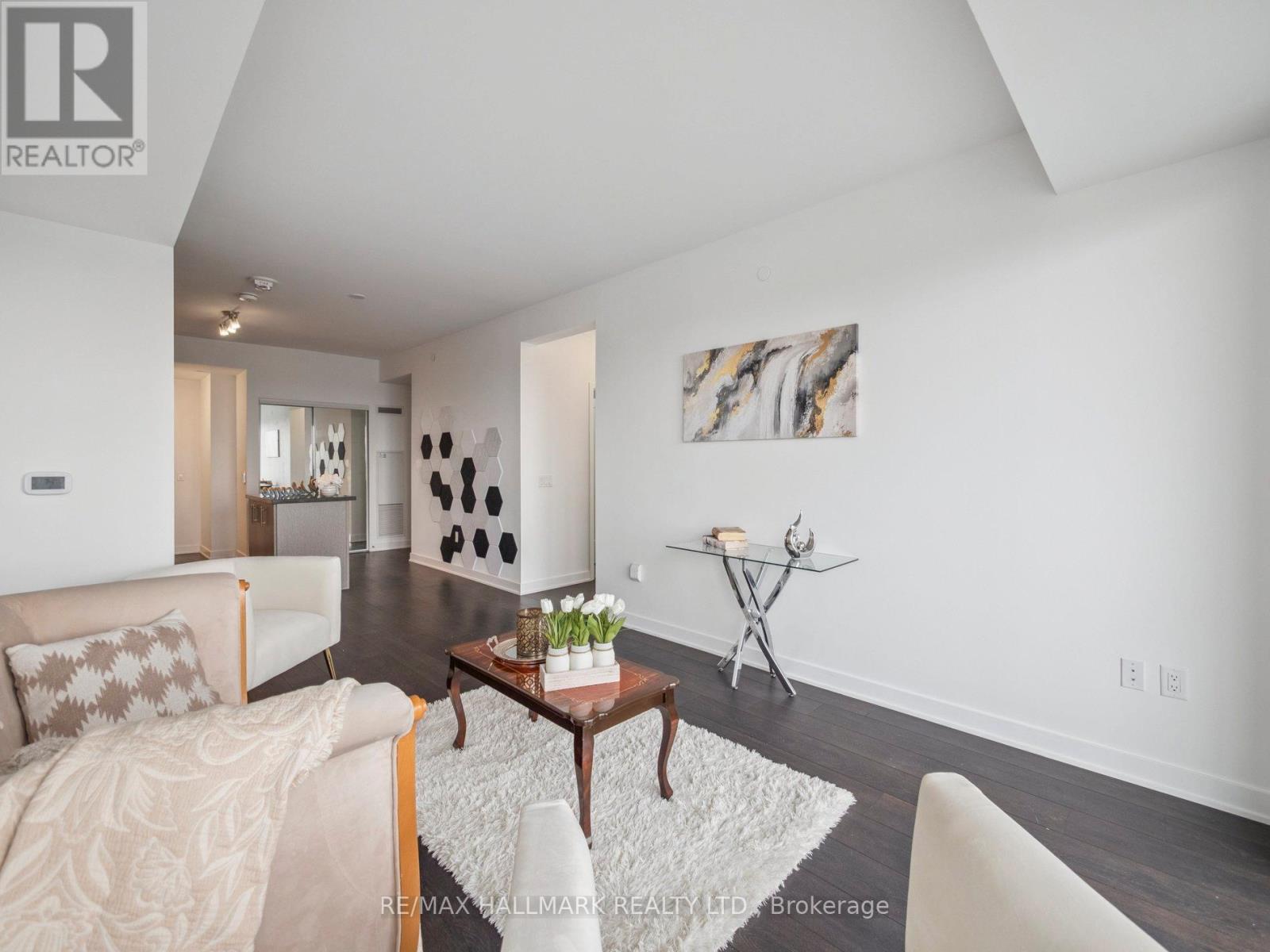 2708 - 105 Oneida Crescent, Richmond Hill, Ontario  L4B 0H6 - Photo 3 - N12527442