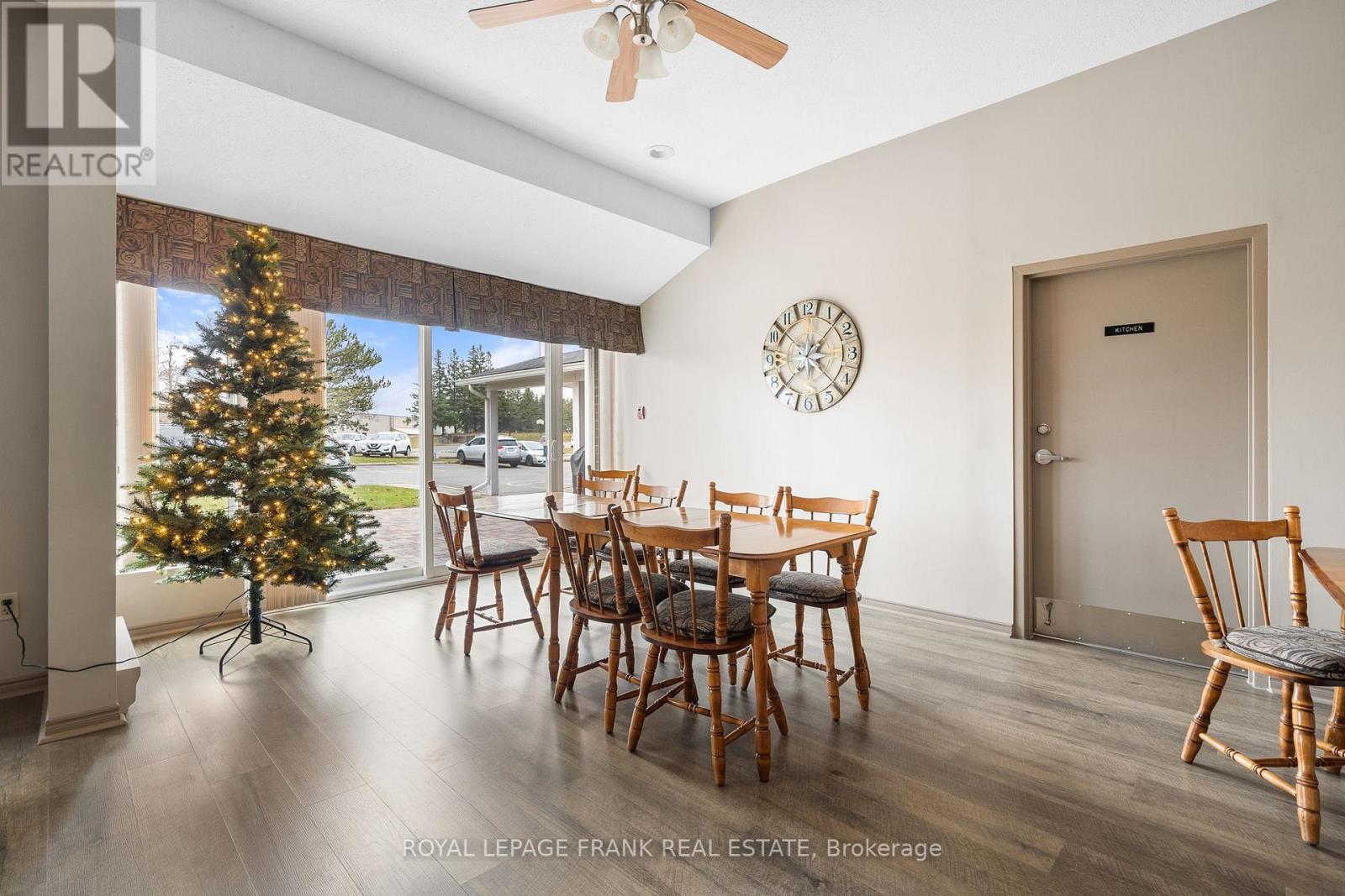 112 - 2 Heritage Way, Kawartha Lakes, Ontario  K9V 5P5 - Photo 36 - X12527492