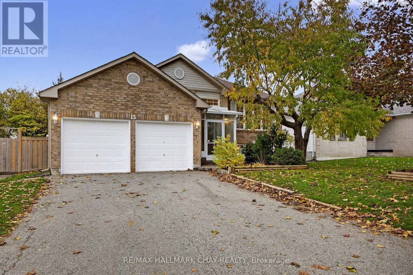 15 WEBB STREET, Barrie, Ontario