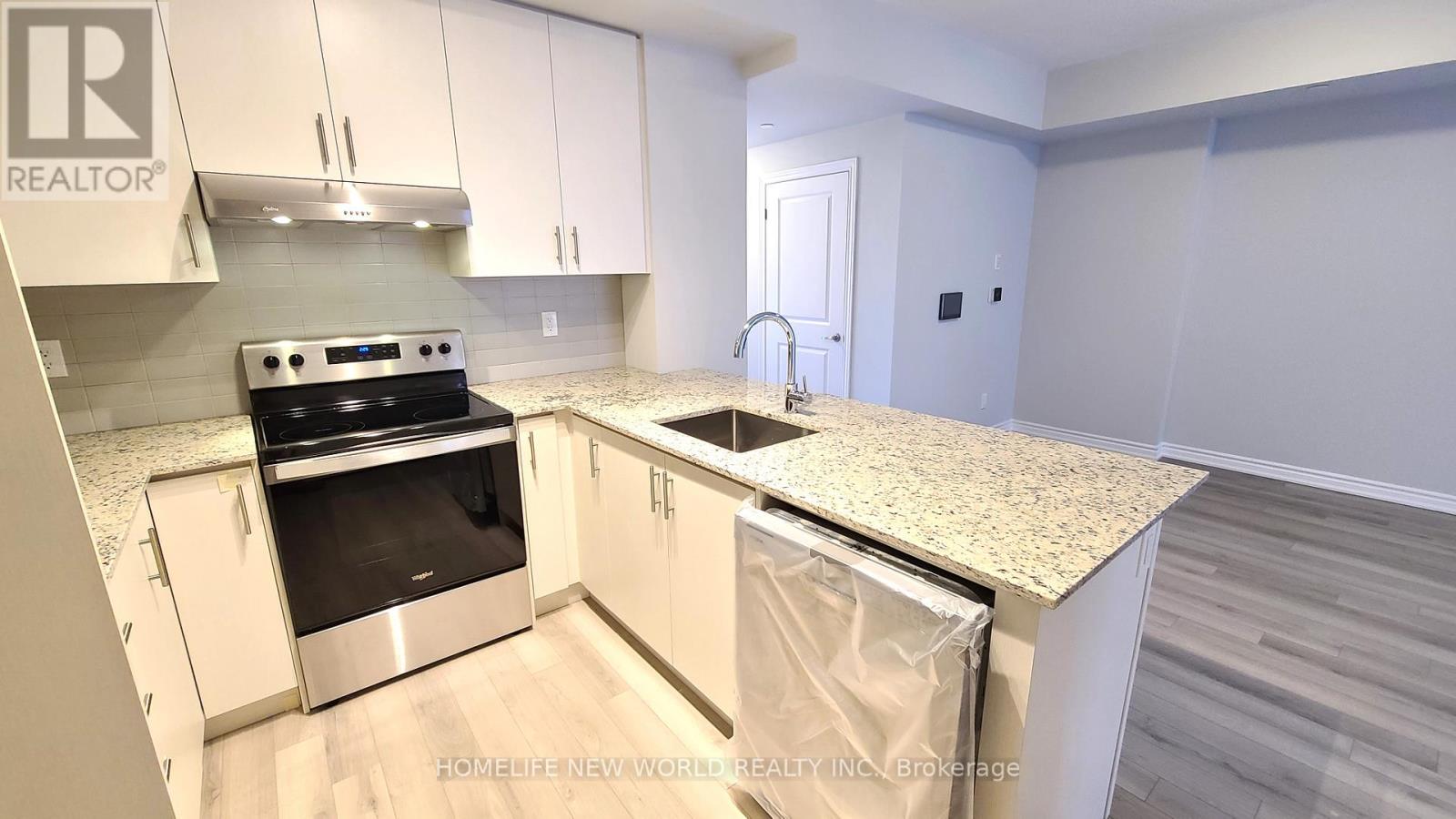 207-A - 349 Wheat Boom Drive, Oakville, Ontario  L6H 7X5 - Photo 4 - W12527430