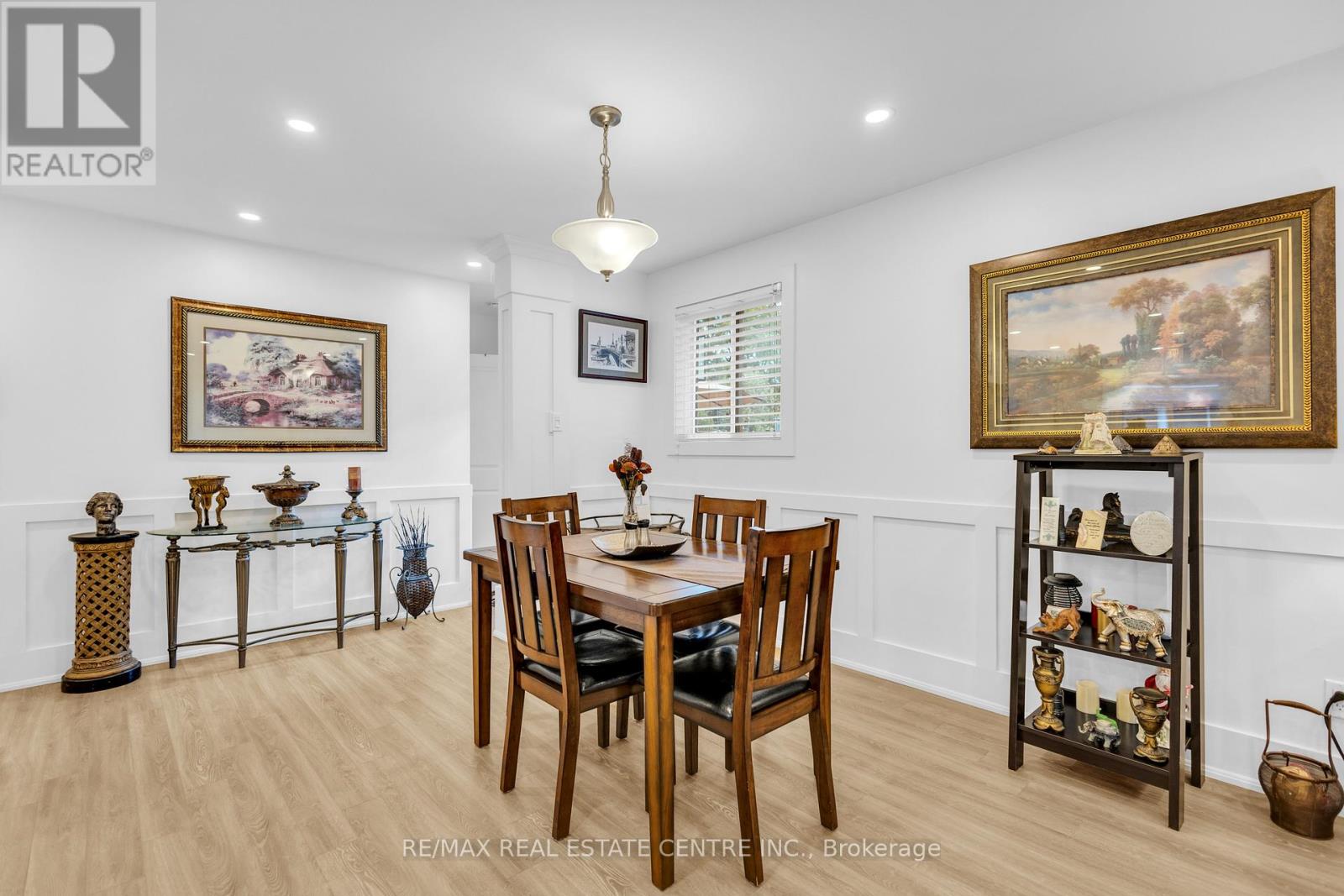 741 Mullin Way, Burlington, Ontario  L7L 4J8 - Photo 11 - W12527432