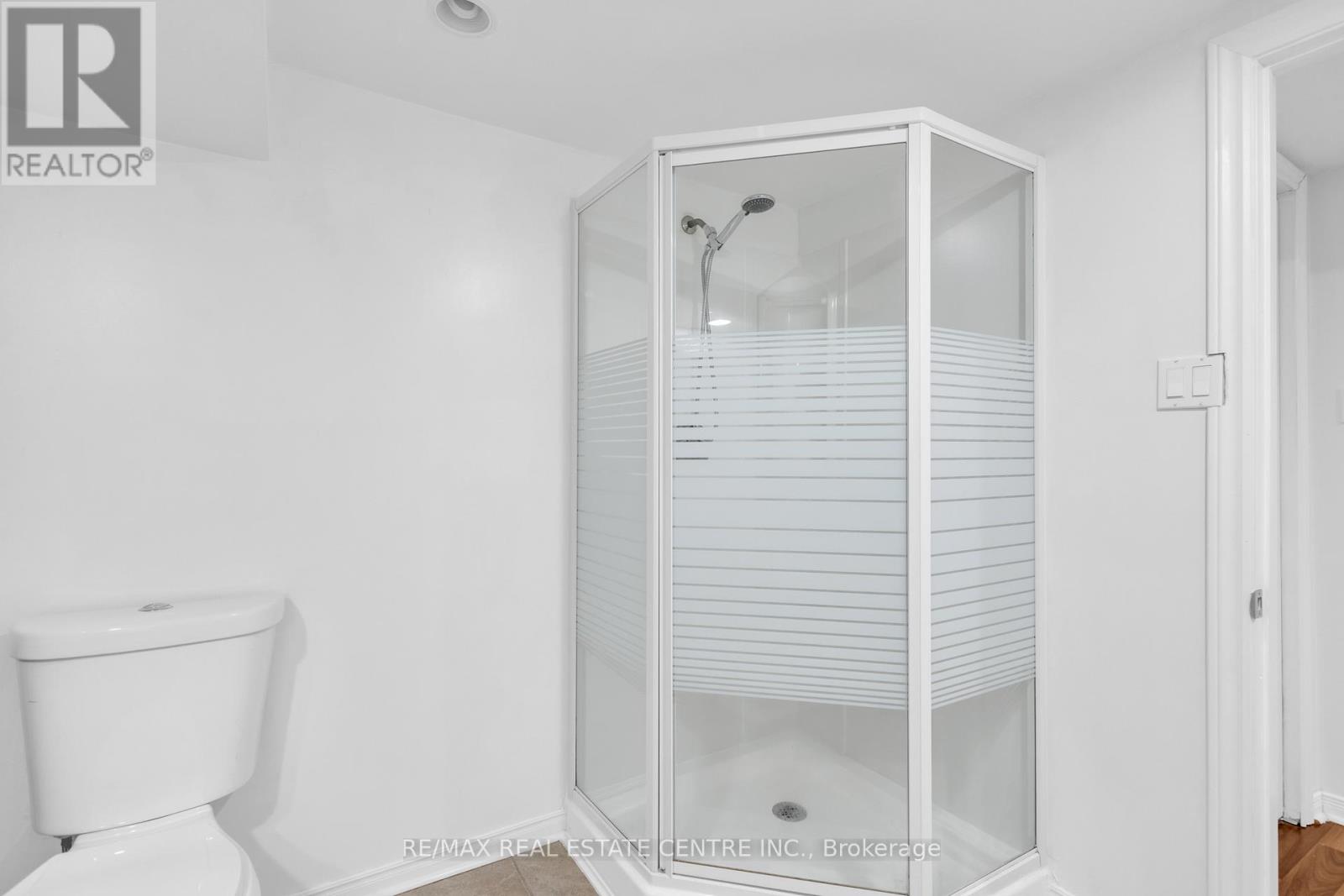 741 Mullin Way, Burlington, Ontario  L7L 4J8 - Photo 28 - W12527432