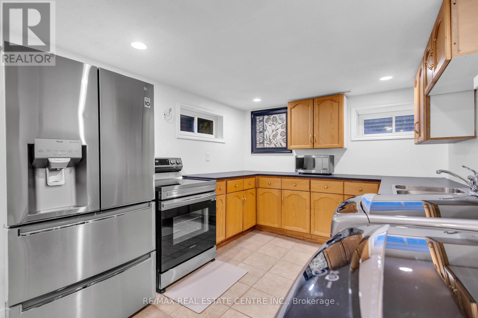 741 Mullin Way, Burlington, Ontario  L7L 4J8 - Photo 30 - W12527432