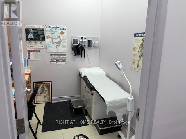 4 - 3018 Winston Churchill Boulevard, Mississauga, Ontario  L5L 2V7 - Photo 9 - W12527436