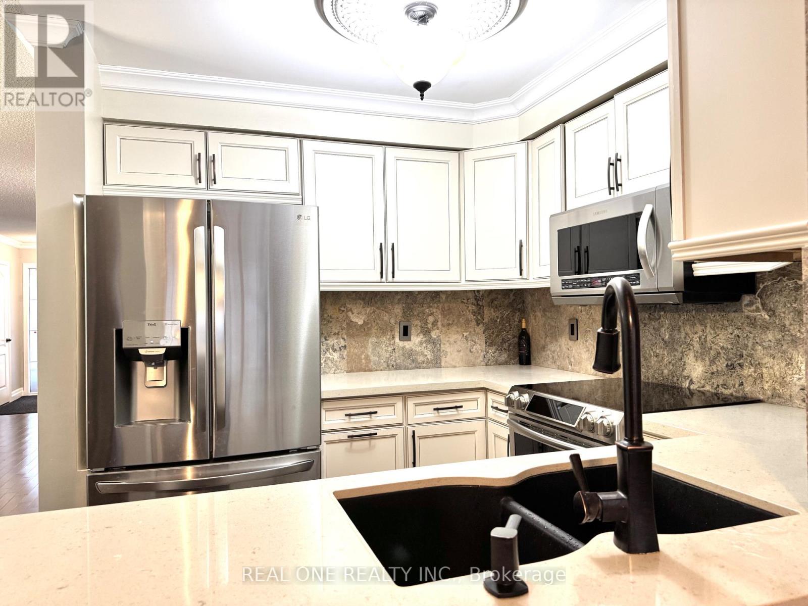 2334 Newcastle Crescent, Oakville, Ontario  L6M 4P6 - Photo 15 - W12527448