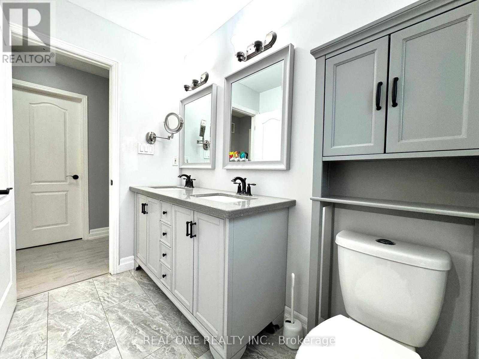 2334 Newcastle Crescent, Oakville, Ontario  L6M 4P6 - Photo 26 - W12527448