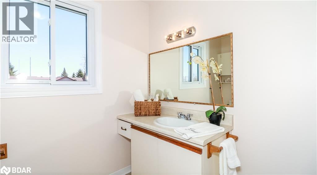 82 Melinda Crescent, Barrie, Ontario  L4N 5G6 - Photo 20 - 40786712