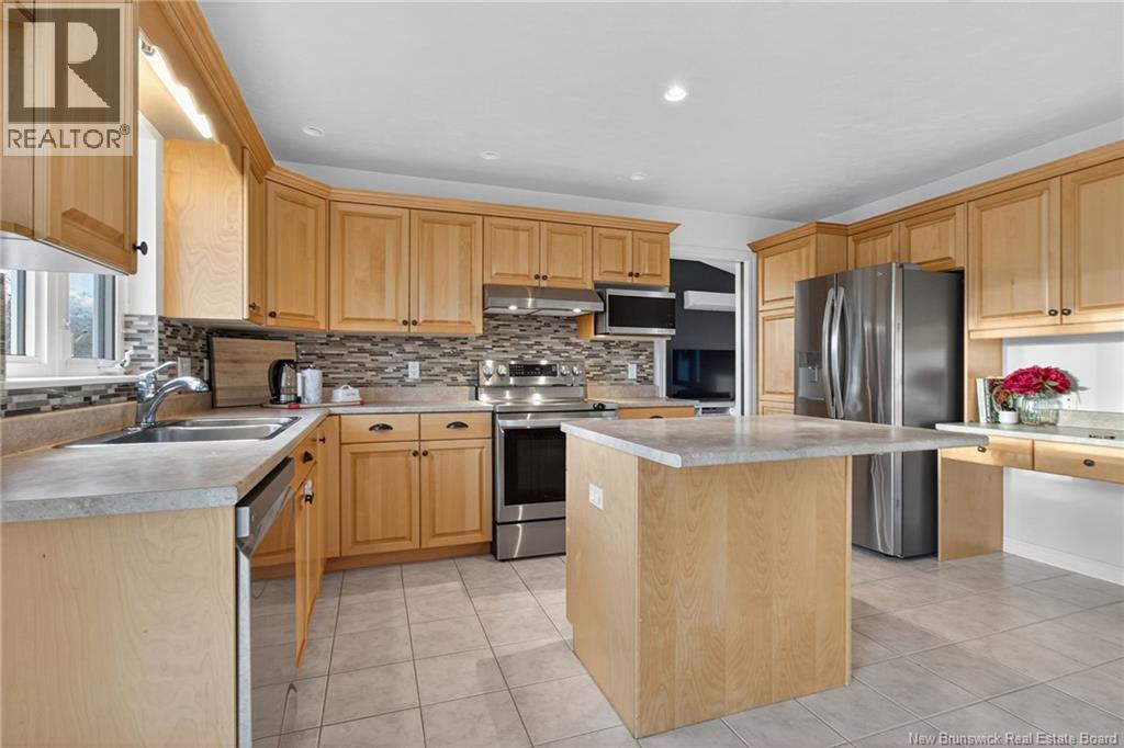 162 Twin Oaks Dr, Moncton, New Brunswick  E1G 4W4 - Photo 12 - NB129900