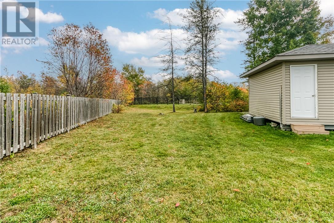 284 Asterwood Court, Greater Sudbury, Ontario P3P 0C2 - Photo 10 - 2125585