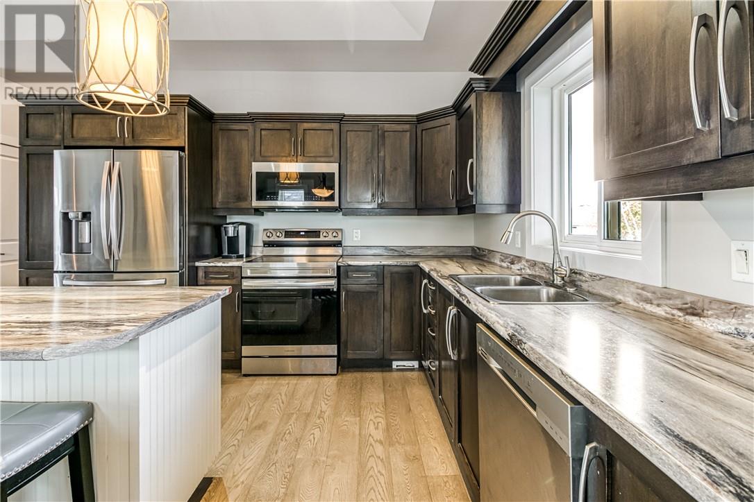 284 Asterwood Court, Greater Sudbury, Ontario P3P 0C2 - Photo 14 - 2125585