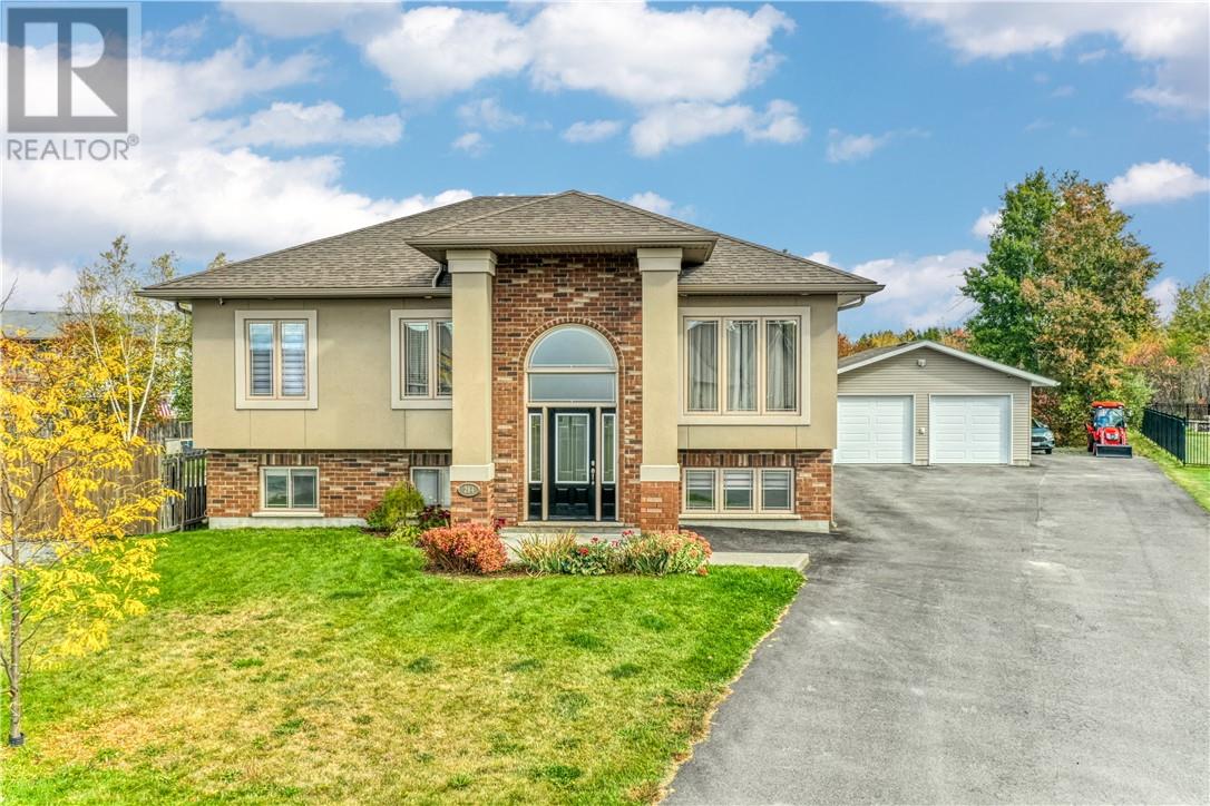 284 Asterwood Court, Greater Sudbury, Ontario P3P 0C2 - Photo 2 - 2125585