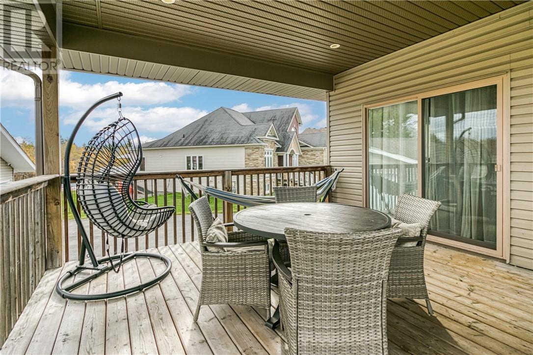 284 Asterwood Court, Greater Sudbury, Ontario P3P 0C2 - Photo 4 - 2125585