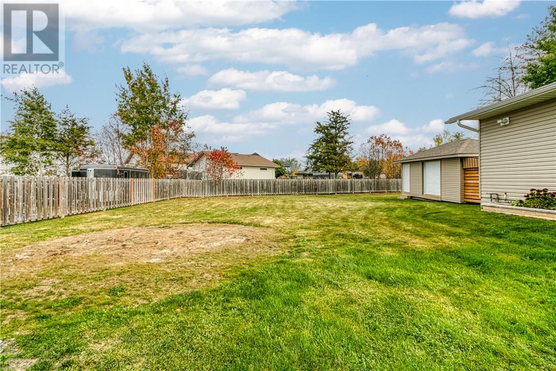 284 Asterwood Court, Greater Sudbury, Ontario P3P 0C2 - Photo 9 - 2125585