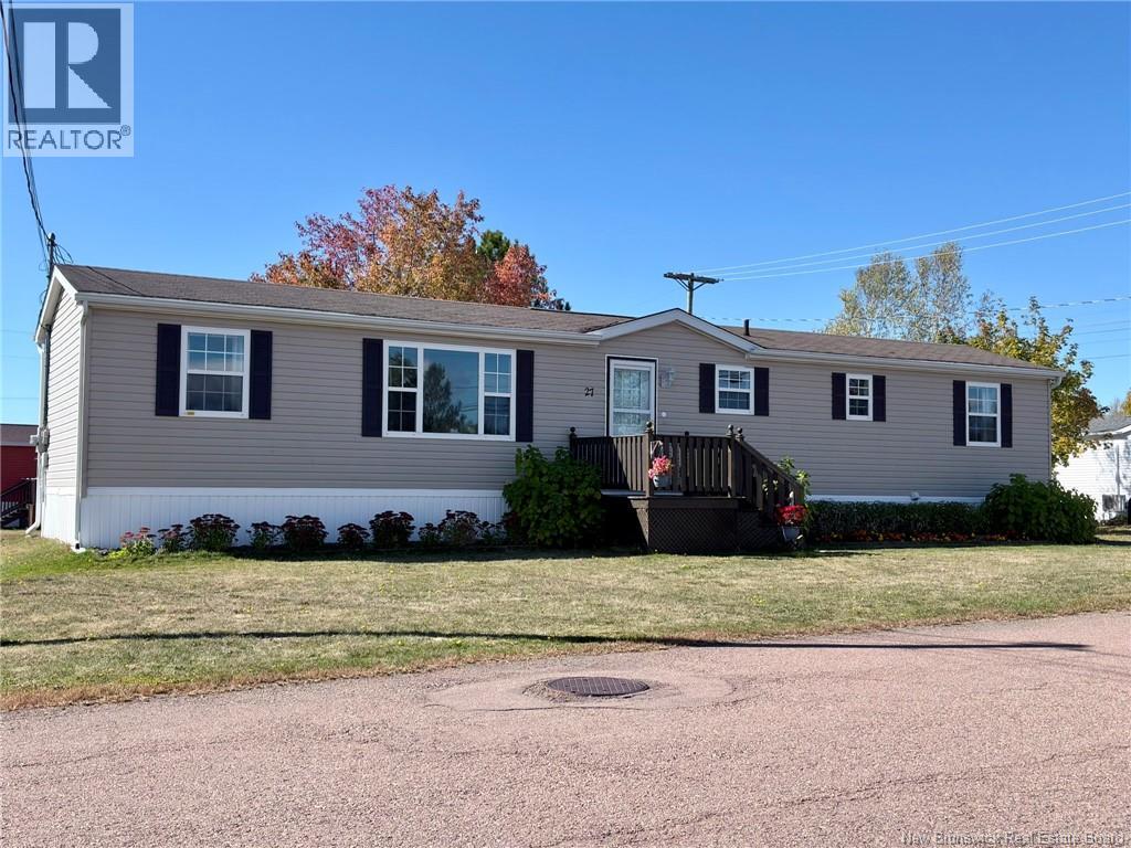 27 Sophie Drive, Dieppe, New Brunswick  E1A 7X5 - Photo 2 - NB127787