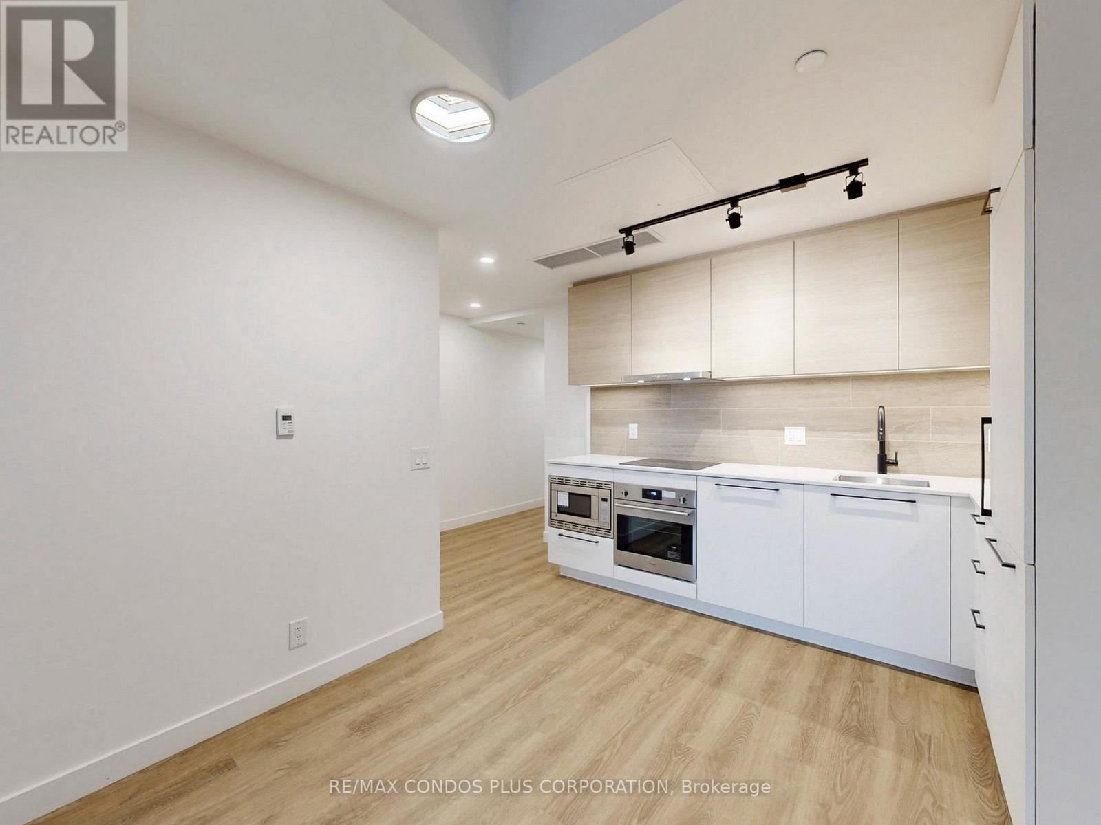 1413 - 1050 Eastern Avenue, Toronto, Ontario  M4L 0B7 - Photo 13 - E12527490