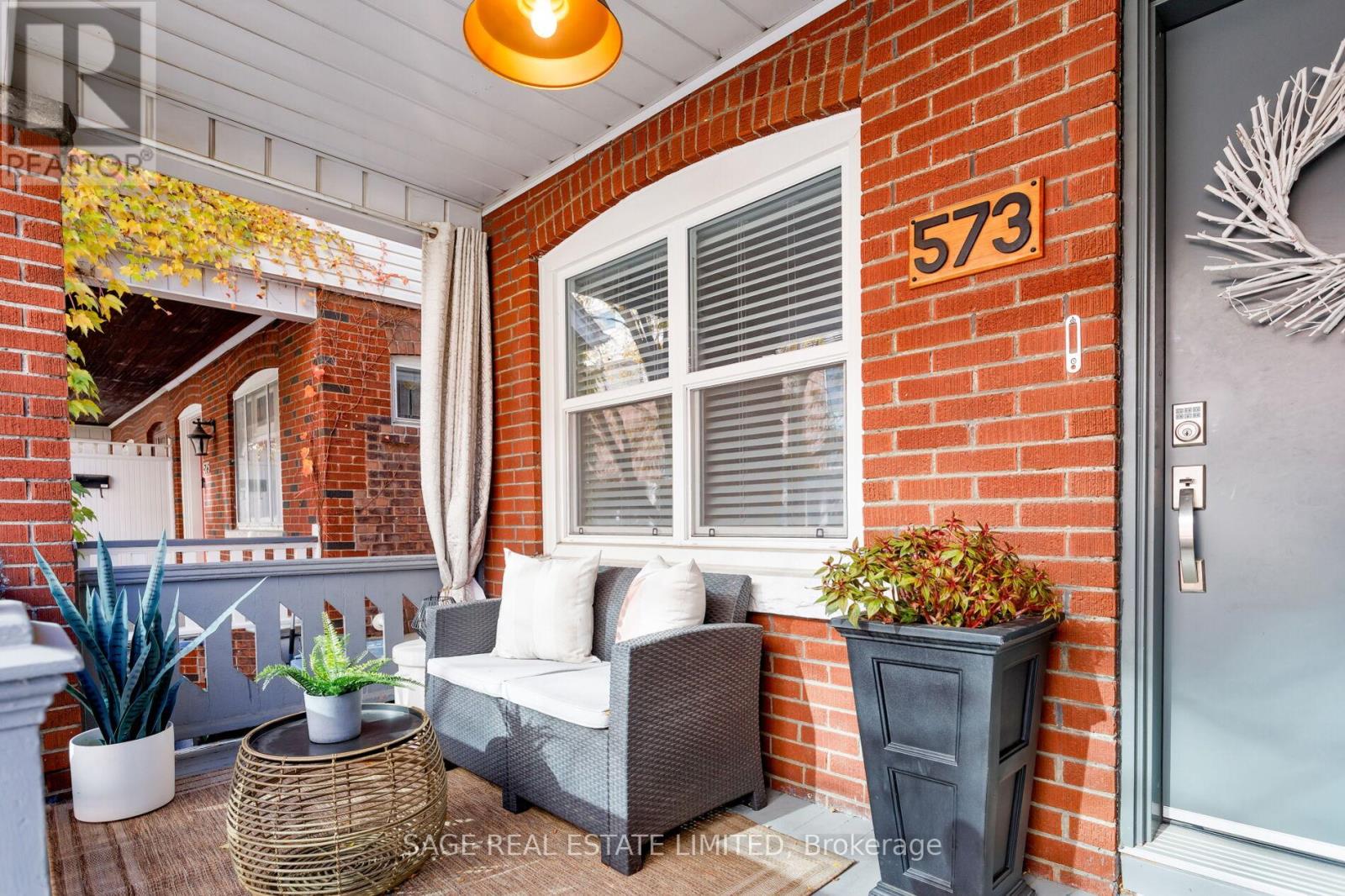 573 Sammon Avenue, Toronto, Ontario  M4C 2E1 - Photo 2 - E12527500