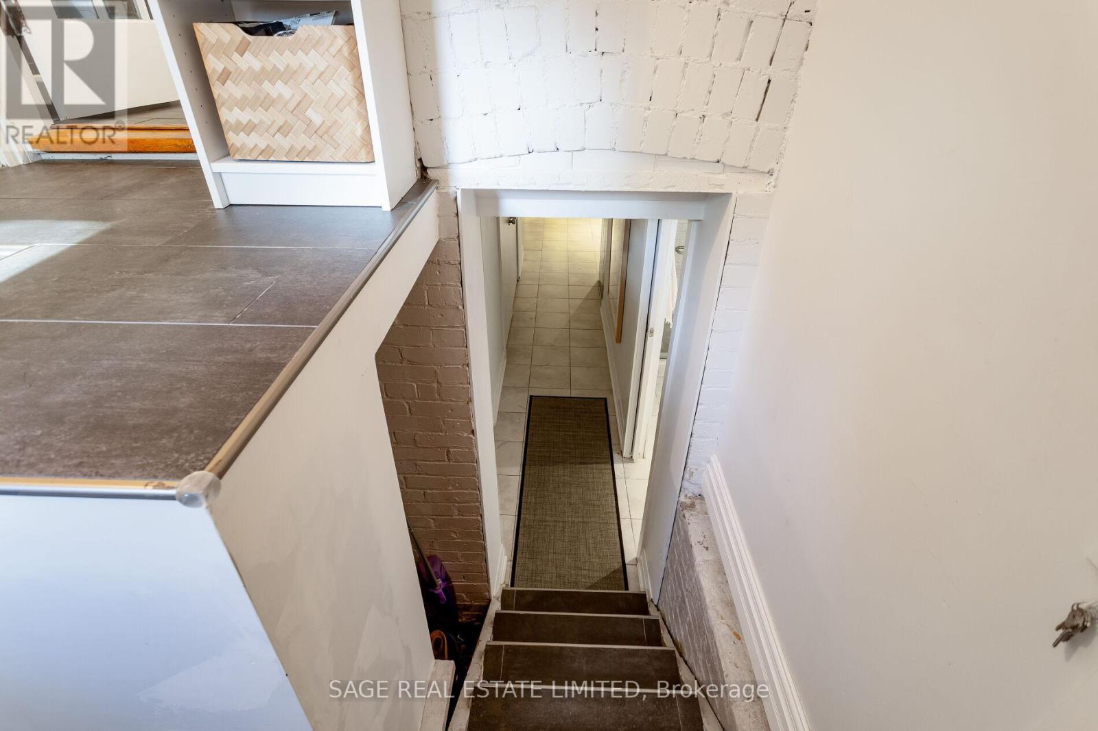 573 Sammon Avenue, Toronto, Ontario  M4C 2E1 - Photo 35 - E12527500