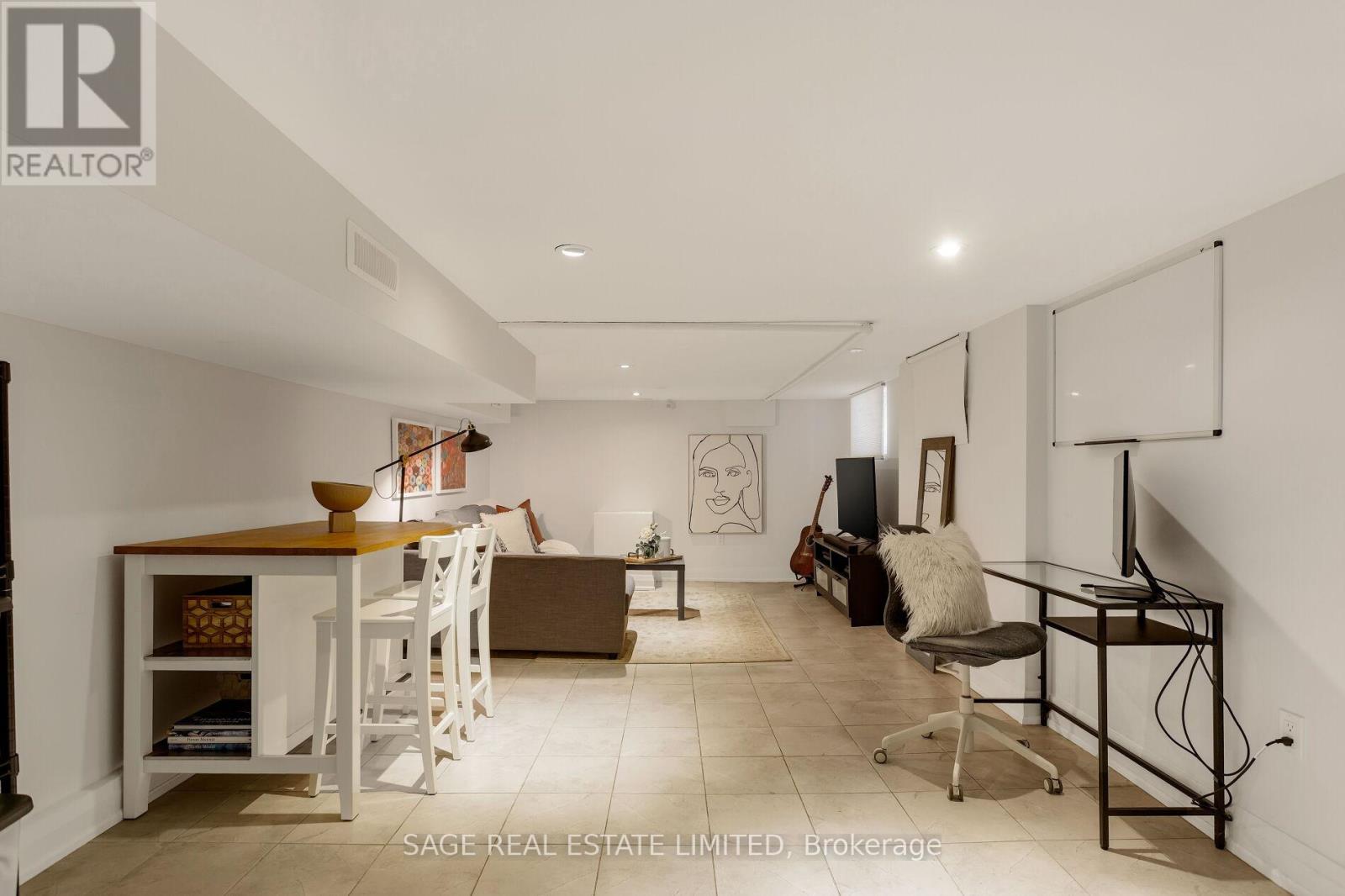 573 Sammon Avenue, Toronto, Ontario  M4C 2E1 - Photo 38 - E12527500