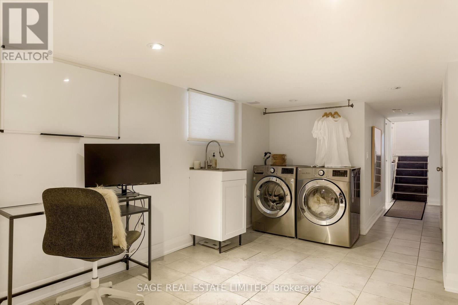 573 Sammon Avenue, Toronto, Ontario  M4C 2E1 - Photo 40 - E12527500