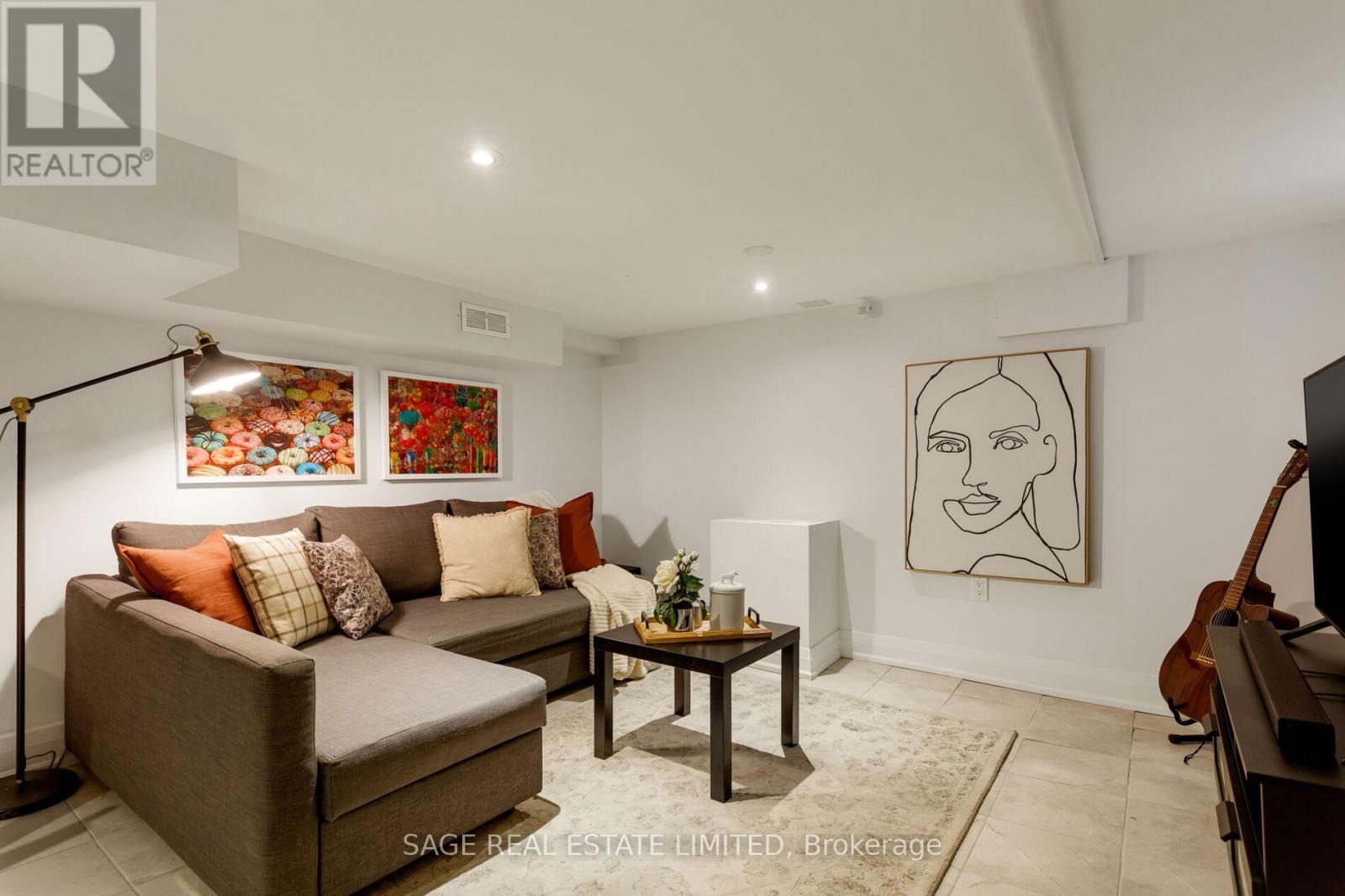 573 Sammon Avenue, Toronto, Ontario  M4C 2E1 - Photo 42 - E12527500