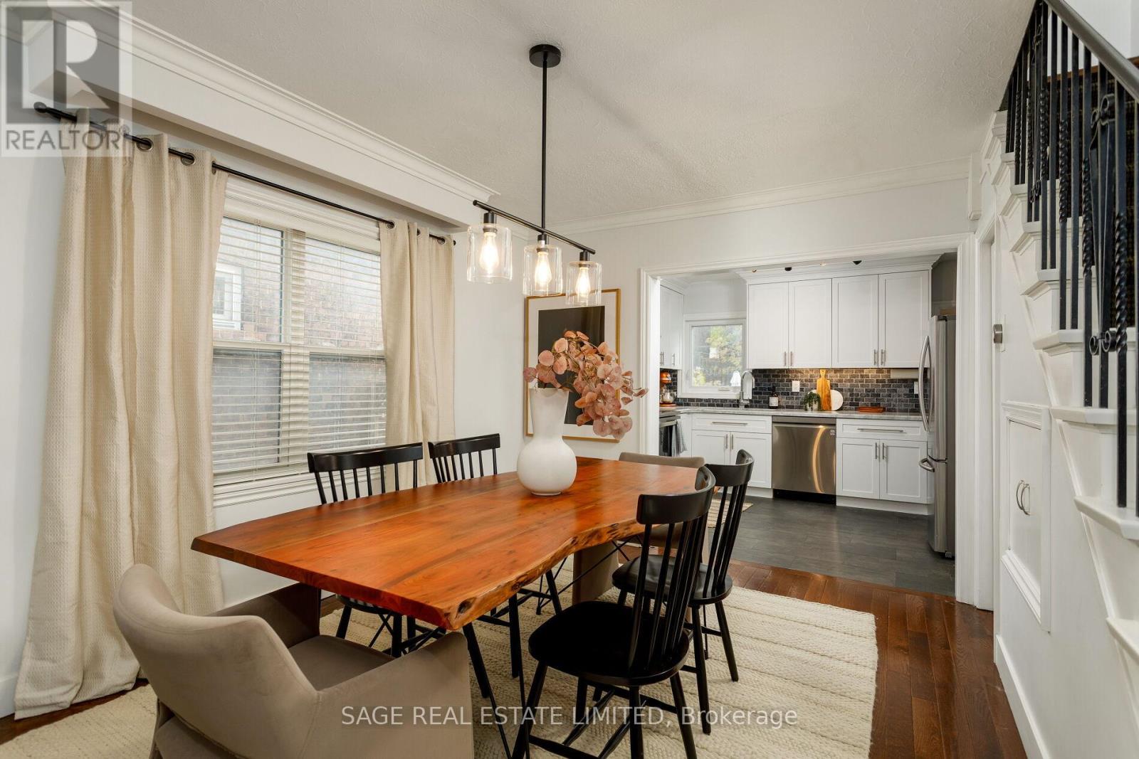 573 Sammon Avenue, Toronto, Ontario  M4C 2E1 - Photo 8 - E12527500