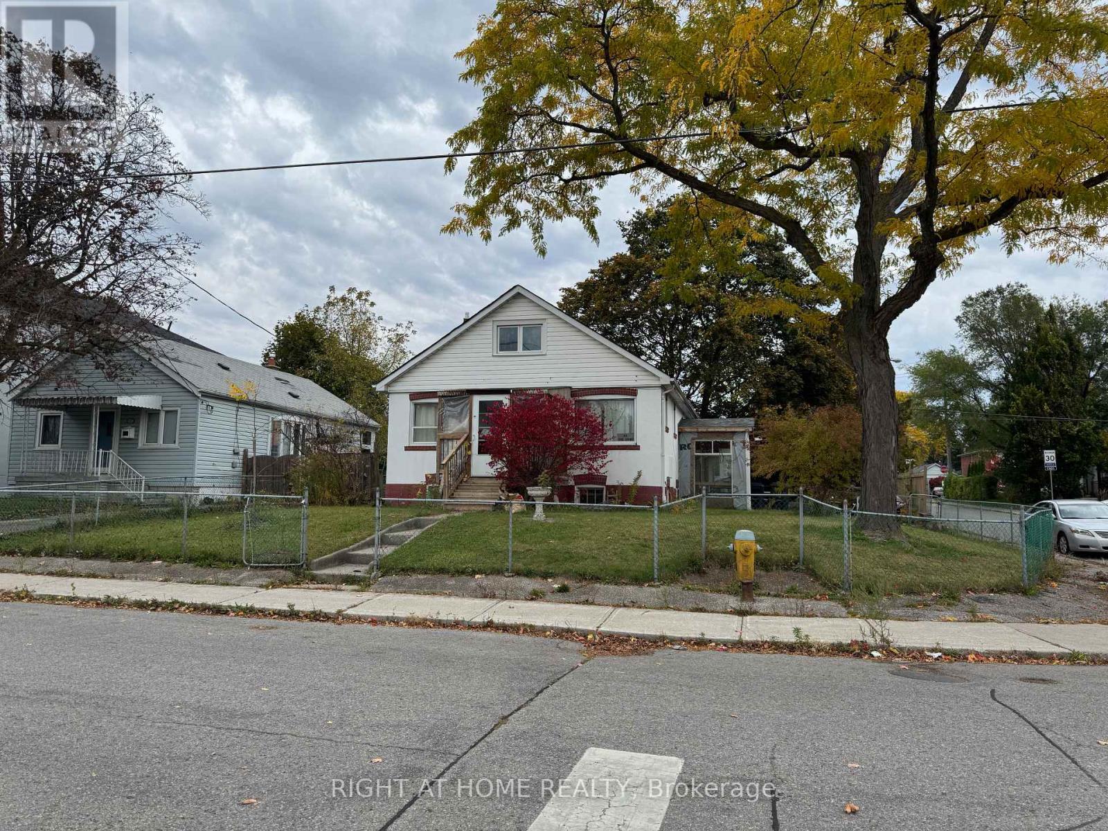 41 Bexhill Avenue, Toronto, Ontario  M1L 3B7 - Photo 44 - E12527524